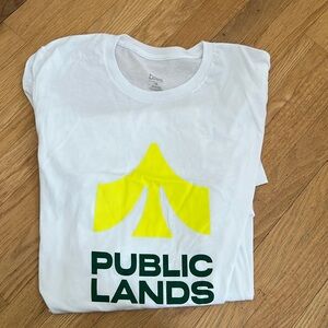 RARE NEW Mens T-Shirts Unisex  Public Lands White Size L ❤️